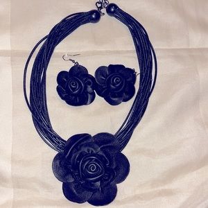 Vintage Black leather Necklace and earring set.